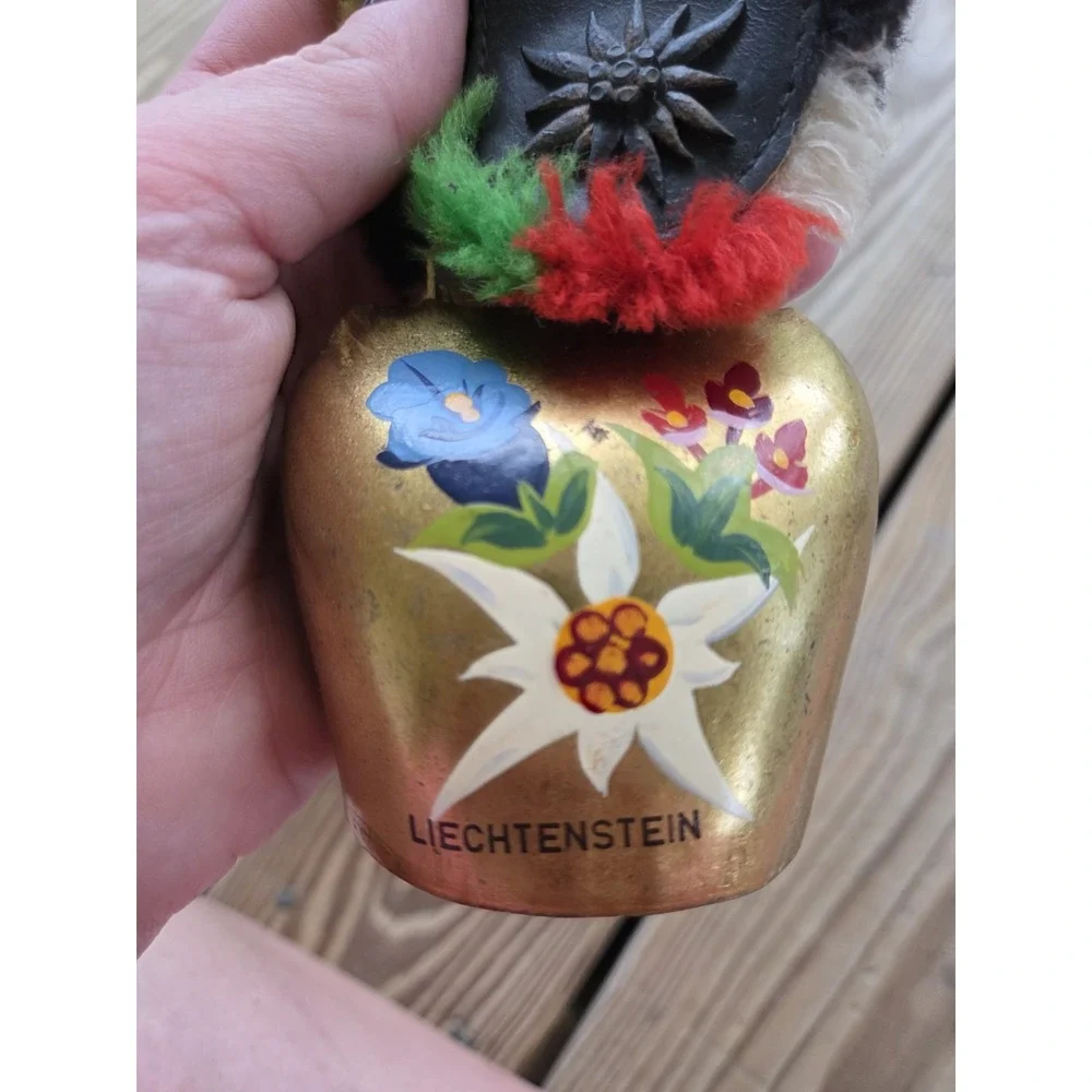 Vintage Decorative Lot Of 2 Swiss Golden‎ Cowbells With Colorful Straps